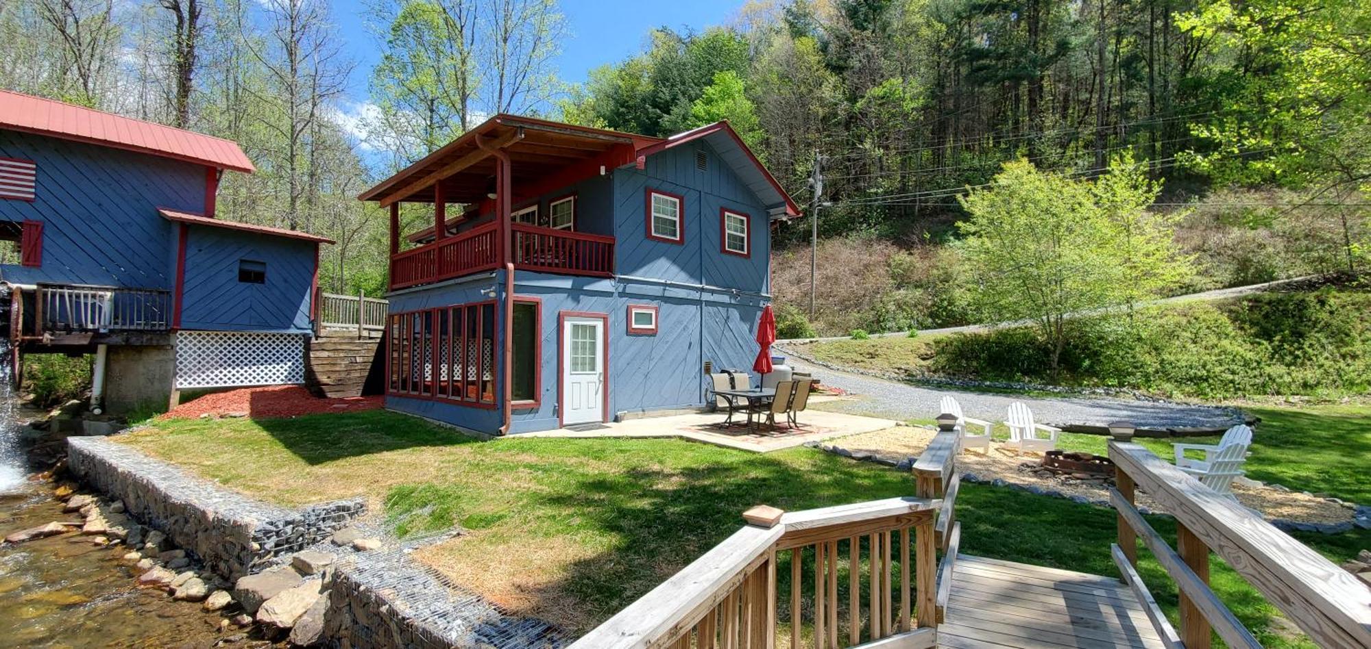 Waterwheel Cabin By The Creek 墨菲 外观 照片