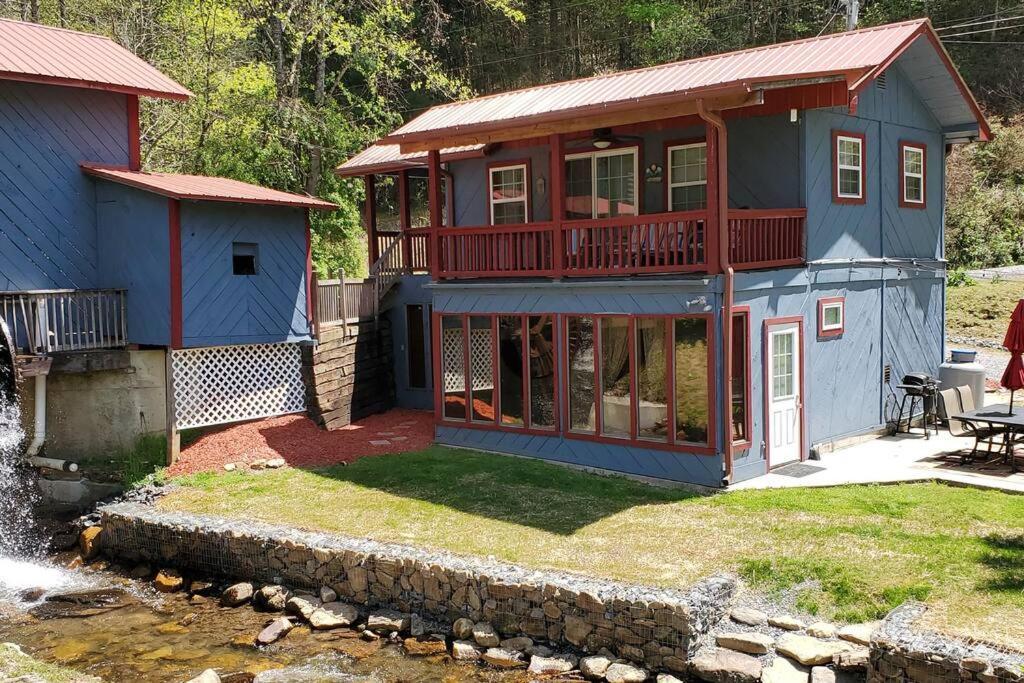 Waterwheel Cabin By The Creek 墨菲 外观 照片