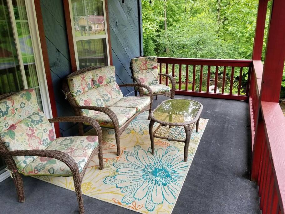 Waterwheel Cabin By The Creek 墨菲 外观 照片